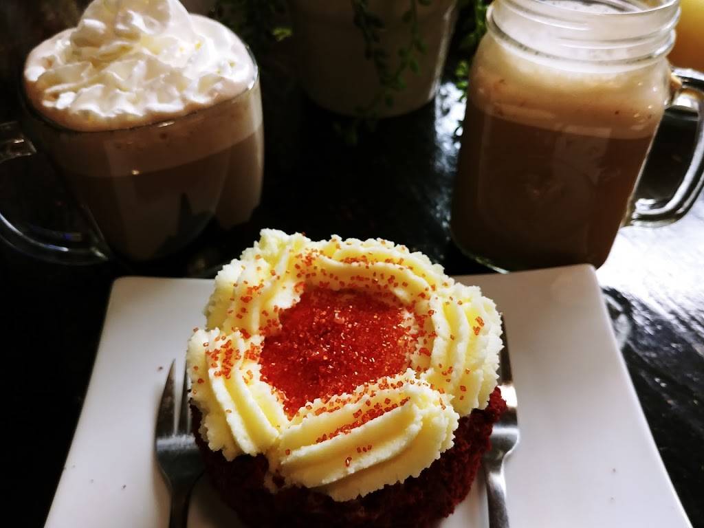 Jolie Café | cafe | 94 Harwood Ave S, Ajax, ON L1S 6H2, Canada | 9052396721 OR +1 905-239-6721
