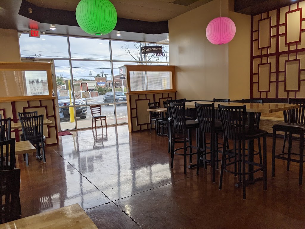 Noodle Hut | restaurant | 9827 Potranco Rd # 100, San Antonio, TX 78251, USA | 2102815048 OR +1 210-281-5048