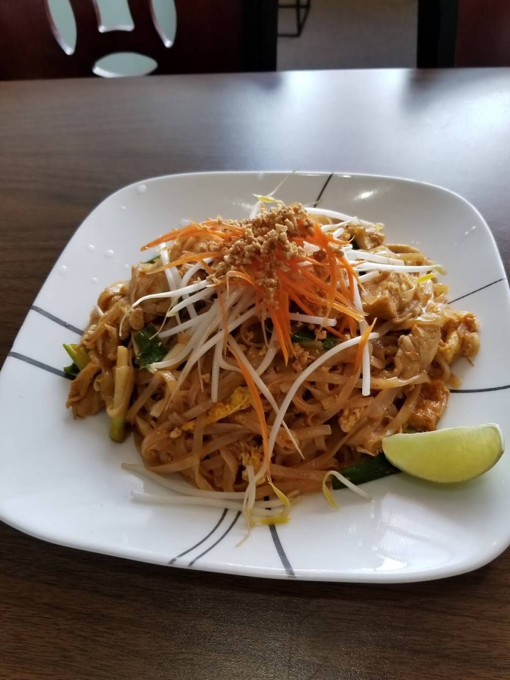 Pho Mekong Restaurant | restaurant | 143 Douglas Ave, Holland, MI 49424, USA | 6162988979 OR +1 616-298-8979