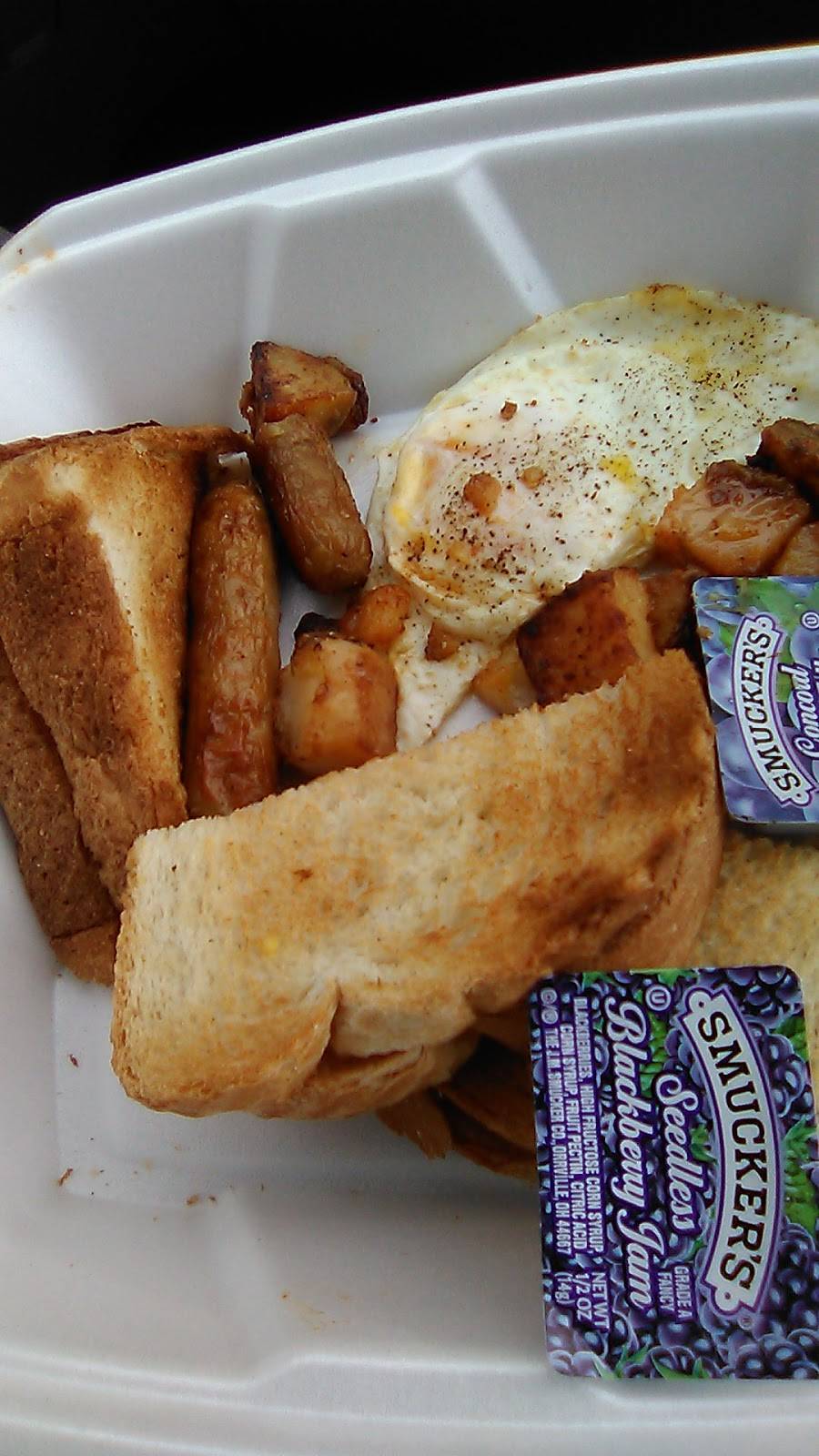 Donnas Cafe | restaurant | 5942 Rome-Taberg Rd, Rome, NY 13440, USA | 3153365682 OR +1 315-336-5682