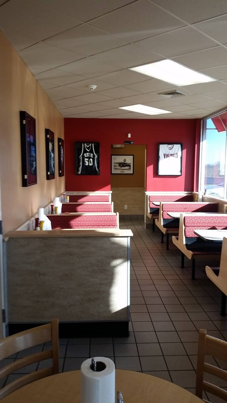 Dairy Queen Grill & Chill | restaurant | 120 Jefferson Square, De Soto, MO 63020, USA | 6363374465 OR +1 636-337-4465