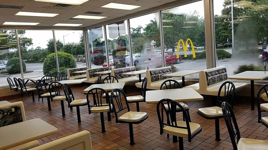 McDonalds | cafe | 12705 Jefferson Ave, Newport News, VA 23602, USA | 7578333459 OR +1 757-833-3459