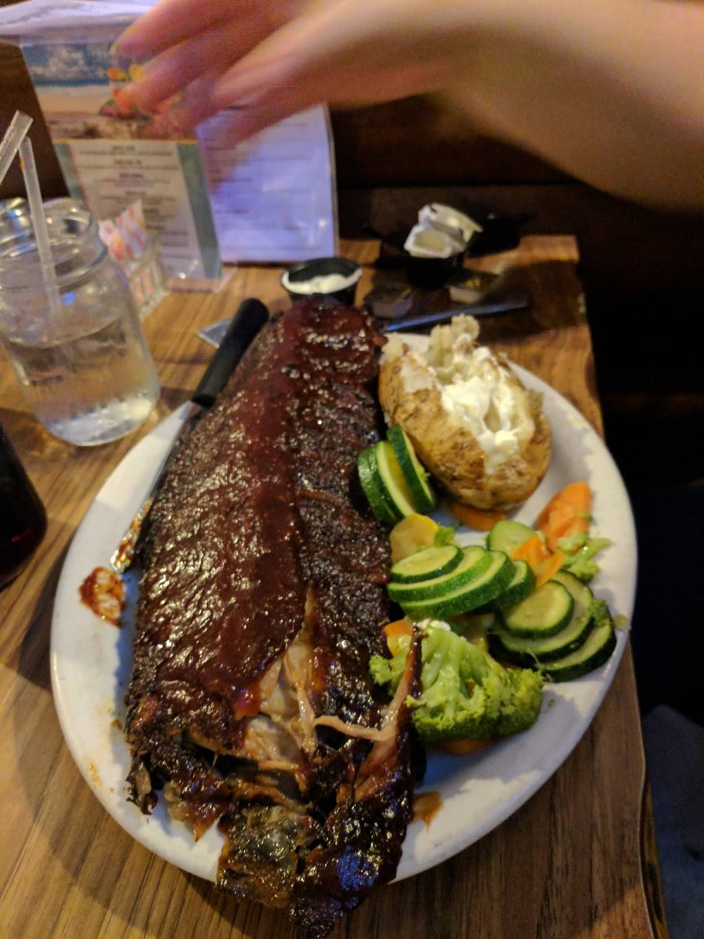 Robertos Log Cabin Restaurant | restaurant | 383 Trumbull Hwy, Lebanon, CT 06249, USA | 8604567663 OR +1 860-456-7663