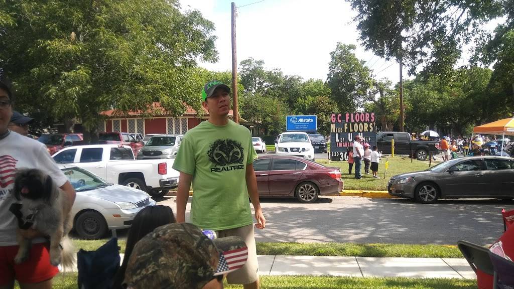 La Carreta Mexican Restaurant | restaurant | 112 W Pierce St, Luling, TX 78648, USA | 8308759510 OR +1 830-875-9510