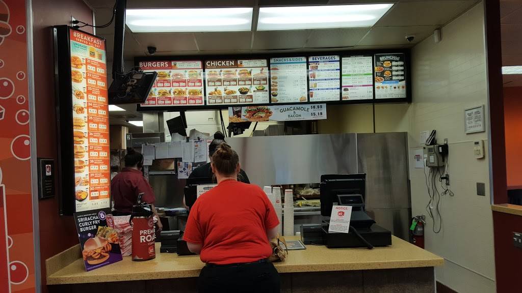 Jack in the Box | restaurant | 1 Corvette Dr, Litchfield, IL 62056, USA | 2173243300 OR +1 217-324-3300