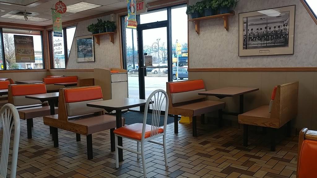 Whataburger | restaurant | 2600 Hemphill St, Fort Worth, TX 76110, USA | 8179237328 OR +1 817-923-7328