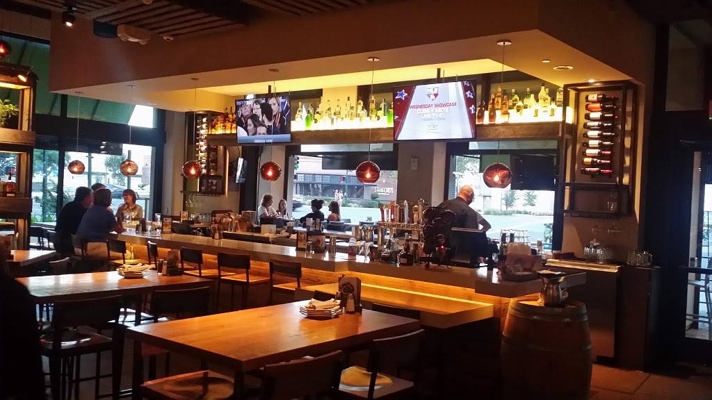 California Pizza Kitchen at Walnut Creek | restaurant | 1325 S Main St, Walnut Creek, CA 94596, USA | 9259380720 OR +1 925-938-0720