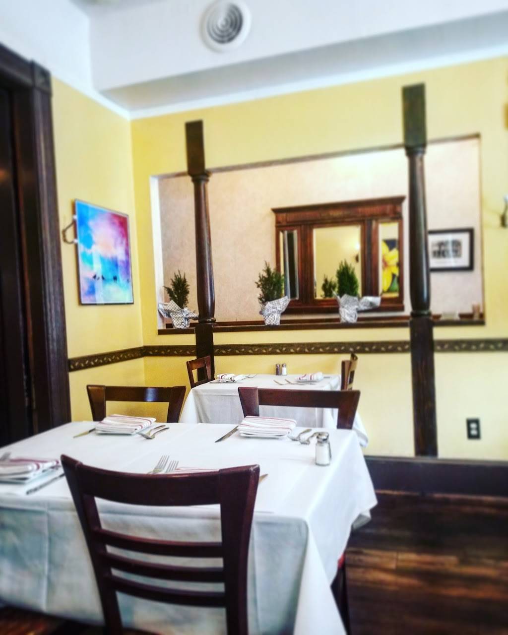 Bella Saratoga | restaurant | 14503 Big Basin Way, Saratoga, CA 95070, USA | 4087415115 OR +1 408-741-5115