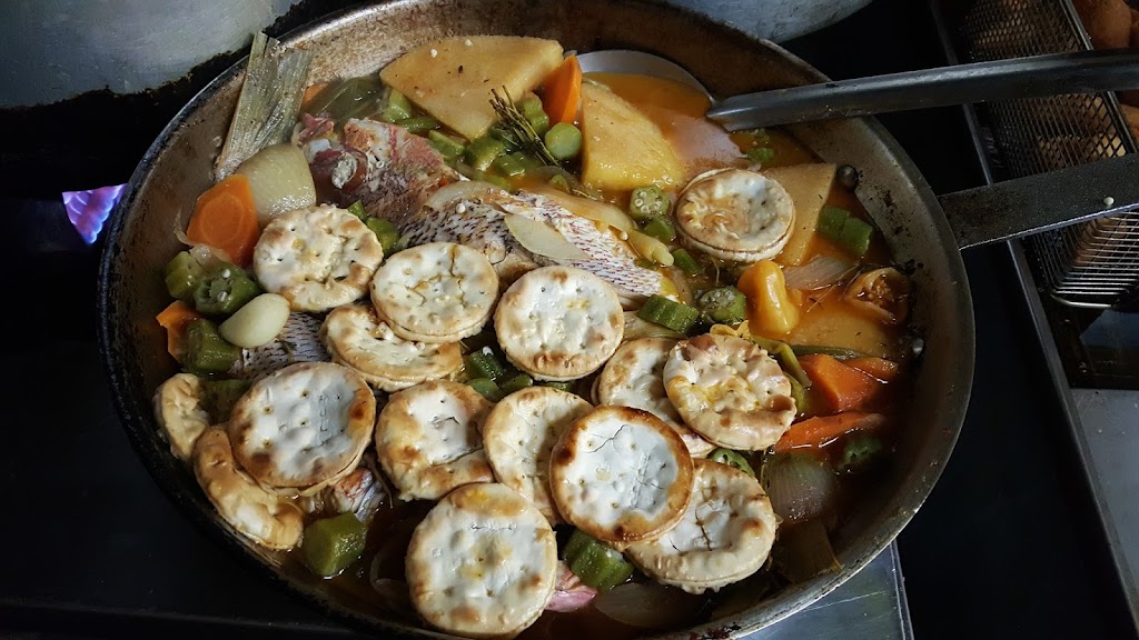 Lornas Take out | restaurant | 126-17 Merrick Blvd, Queens, NY 11434, USA | 9294330383 OR +1 929-433-0383