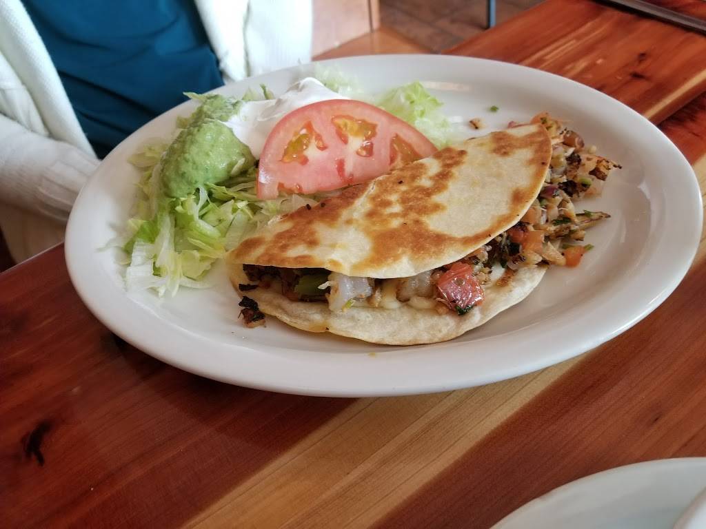 Guads Mexican Restaurant | restaurant | 612 Court St, Portsmouth, VA 23704, USA | 7573996120 OR +1 757-399-6120