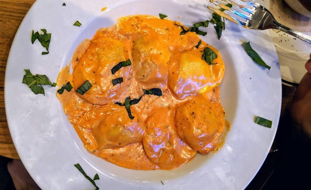 Luna Restaurant | restaurant | 2477 Main St, Lake Placid, NY 12946, USA | 5183025180 OR +1 518-302-5180