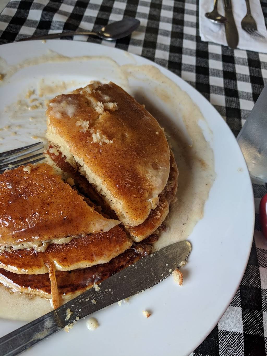 The Breakfast Place | restaurant | 187 Pleasant St, Attleboro, MA 02703, USA | 5082265680 OR +1 508-226-5680