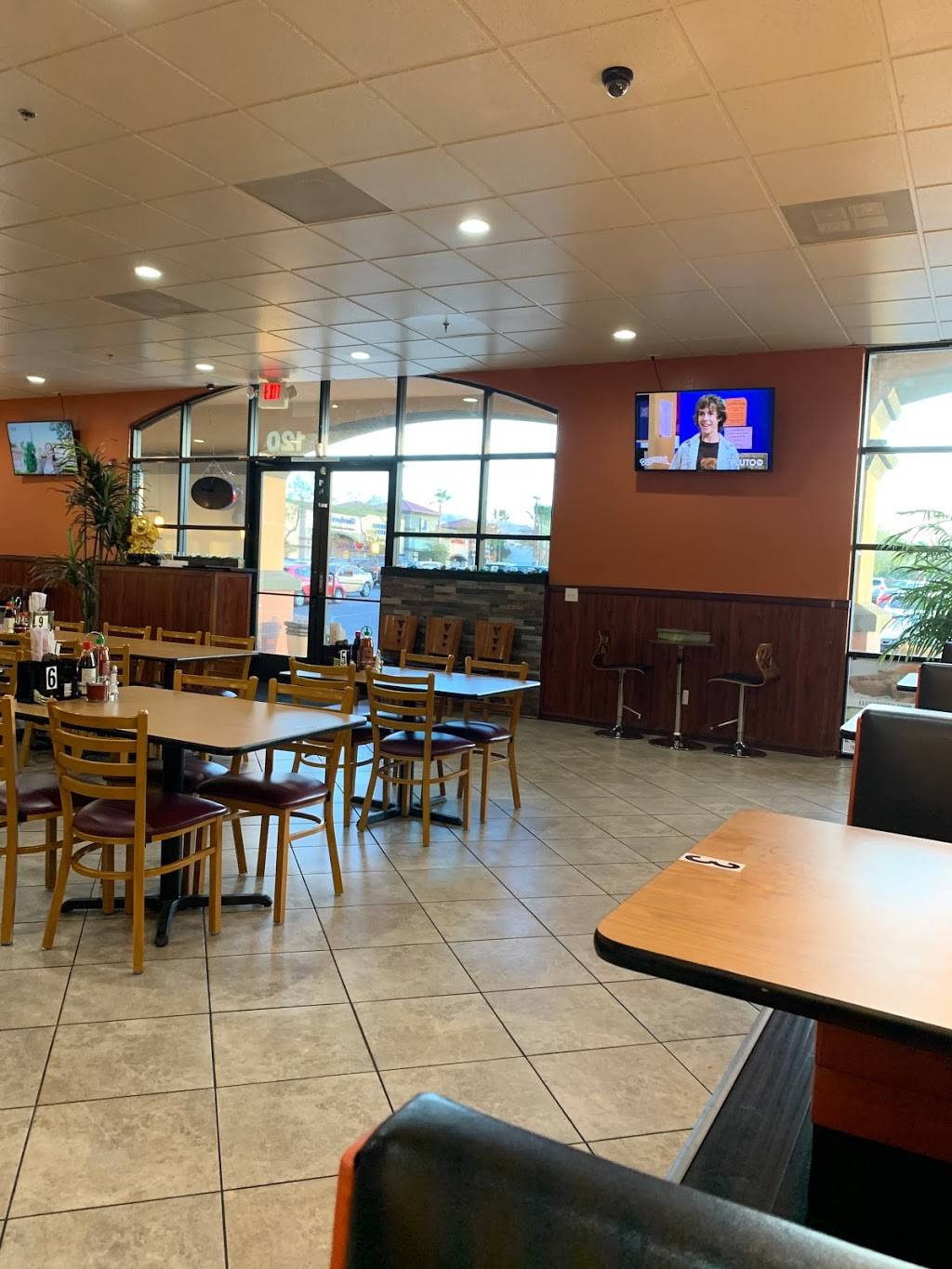 Pho Hong | restaurant | 9210 S. Eastern Ave. Suit #120, Las Vegas, NV 89123, USA | 7257354880 OR +1 725-735-4880