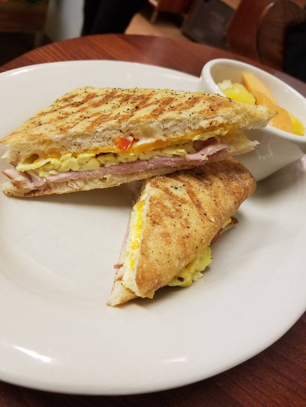 LifeCafe - Highland Park | restaurant | 2145 Ford Pkwy, St Paul, MN 55116, USA | 6516953841 OR +1 651-695-3841