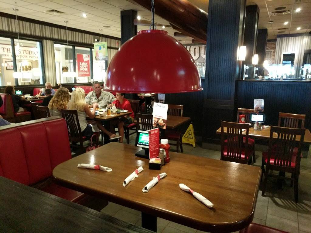 TGI Fridays | restaurant | 2050-B Westminster Mall, Westminster, CA 92683, USA | 7148931406 OR +1 714-893-1406