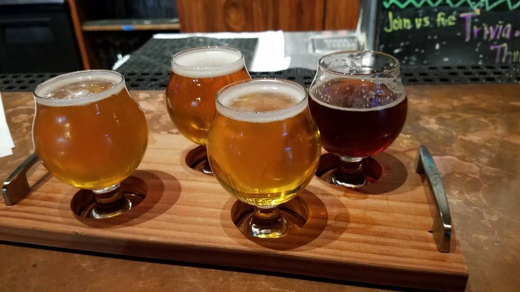 Flagship Taproom | restaurant | 8099 La Plaza b, Cotati, CA 94931, USA | 7076645904 OR +1 707-664-5904