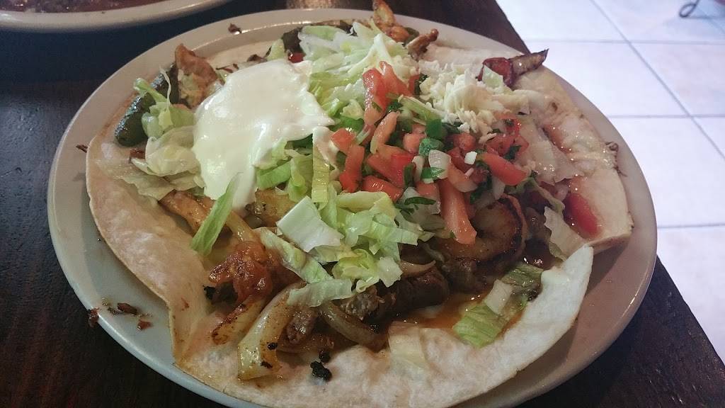 Agave Mexican Grill | restaurant | 851 S Garfield Ave, Traverse City, MI 49686, USA | 2319294408 OR +1 231-929-4408