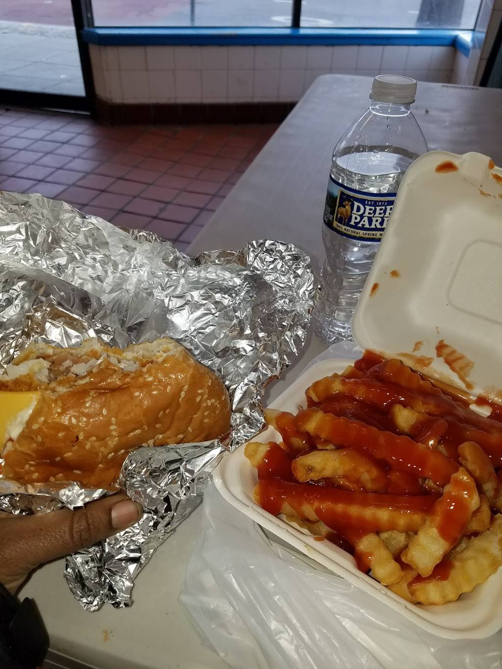 Jerrys Carry Out | restaurant | 2016 Georgia Ave NW, Washington, DC 20001, USA | 2024628740 OR +1 202-462-8740