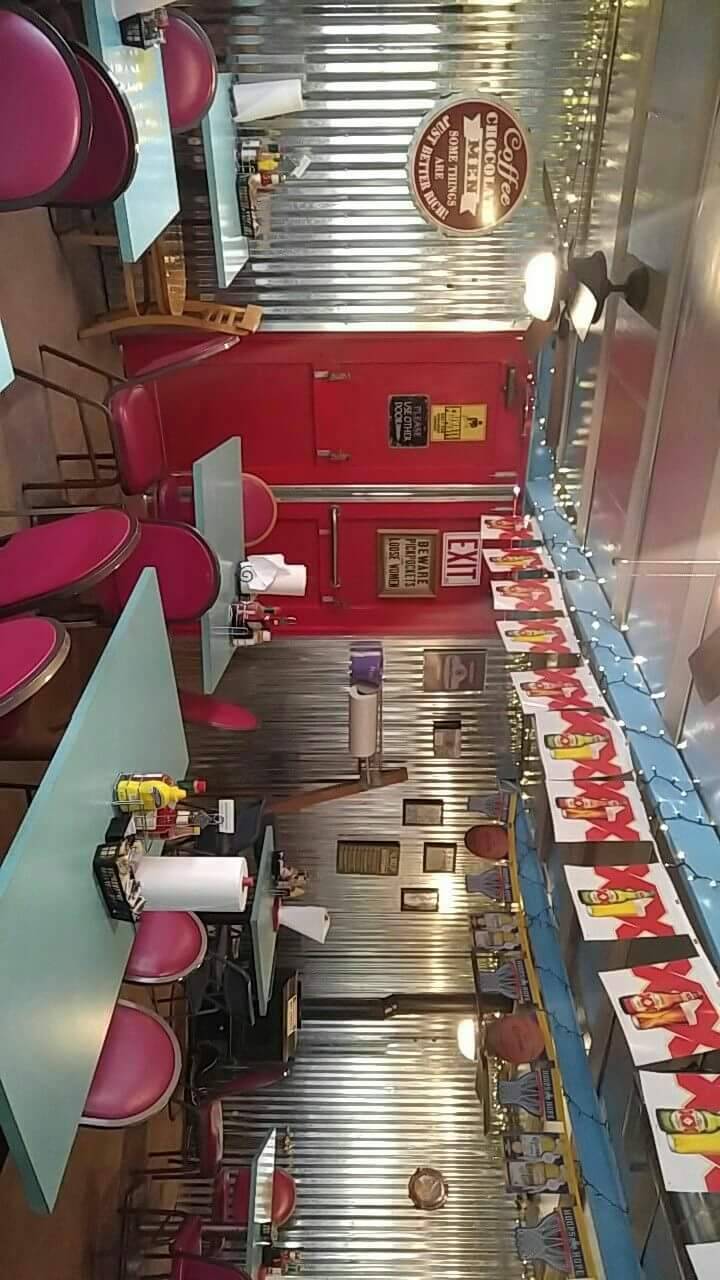 Jim Beaux Seafood | restaurant | 804 TX-22, Clifton, TX 76634, USA | 2542536009 OR +1 254-253-6009