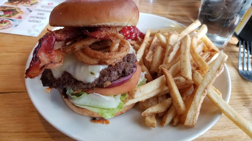 Applebees Grill + Bar | restaurant | 1216 Auto Park Way, Escondido, CA 92029, USA | 7607436612 OR +1 760-743-6612