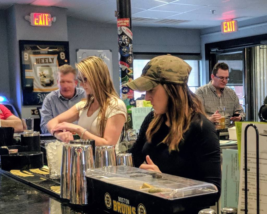 Hangar Pub and Grill Restaurant Of Greenfield | restaurant | 30 Federal St, Greenfield, MA 01301, USA | 4137739464 OR +1 413-773-9464