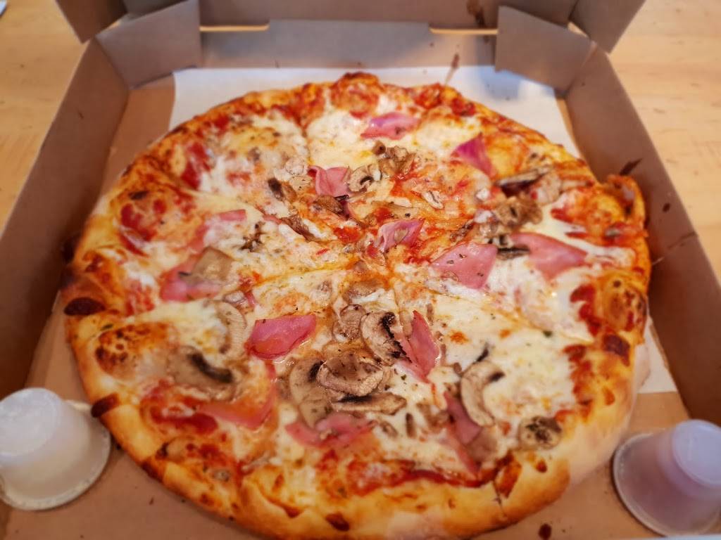 Pizza 101 | meal takeaway | 23024 US-6 #101, Keystone, CO 80435, USA | 9702620200 OR +1 970-262-0200