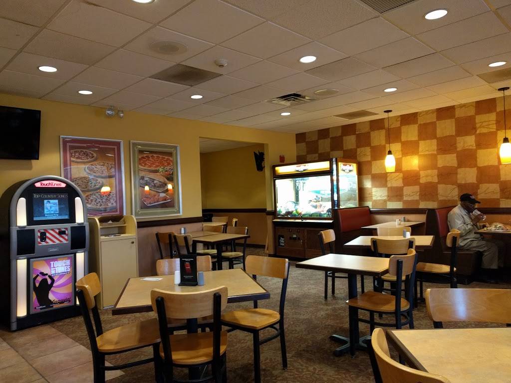 Papa Ginos | restaurant | 56 Davis Straits, Falmouth, MA 02540, USA | 5085404024 OR +1 508-540-4024