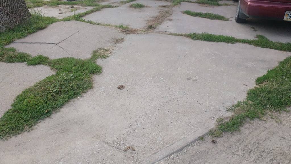 Little Caesars Pizza | meal takeaway | 637 N Saddle Creek Rd, Omaha, NE 68132, USA | 4029917666 OR +1 402-991-7666