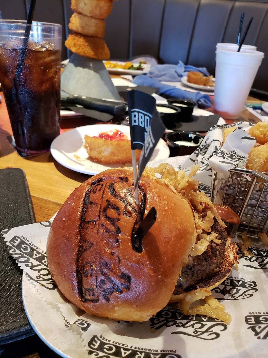 Fords Garage | restaurant | 26210 US Hwy 19 N, Clearwater, FL 33761, USA | 7272283673 OR +1 727-228-3673