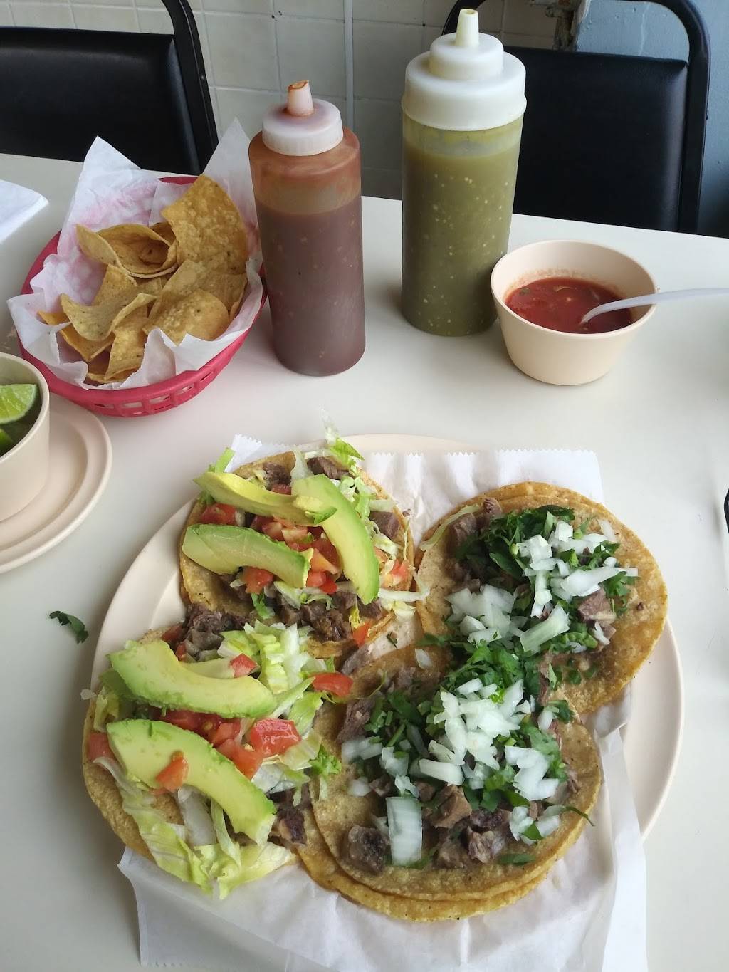 Taquería Jamay Jal | restaurant | 2500 W 51st St, Chicago, IL 60632, USA | 7737760254 OR +1 773-776-0254