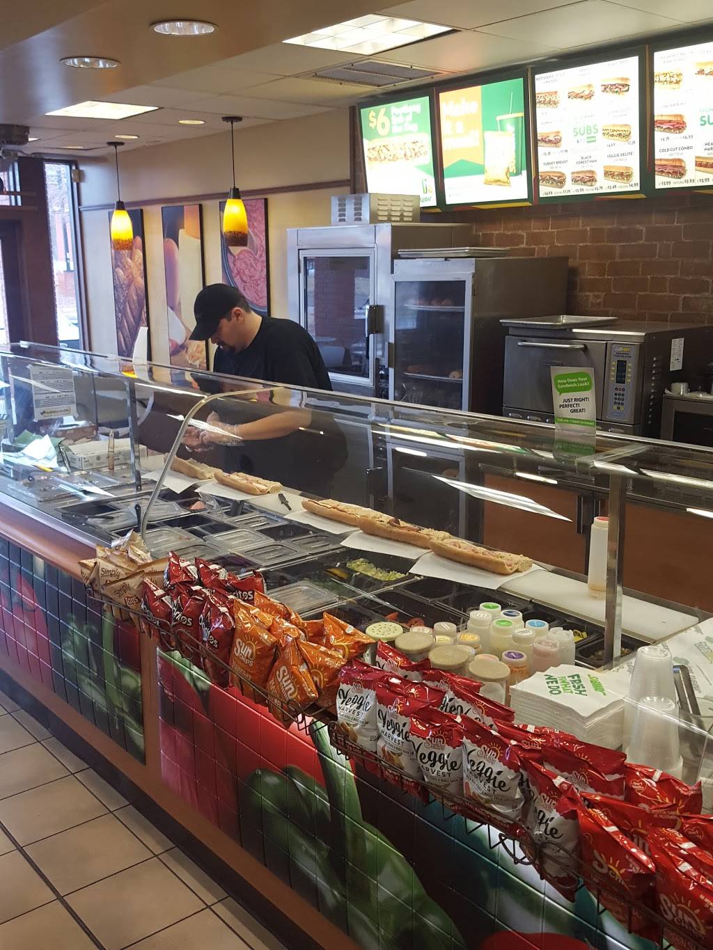 Subway | restaurant | 7101 Northwest Expy, Oklahoma City, OK 73132, USA | 4057227827 OR +1 405-722-7827