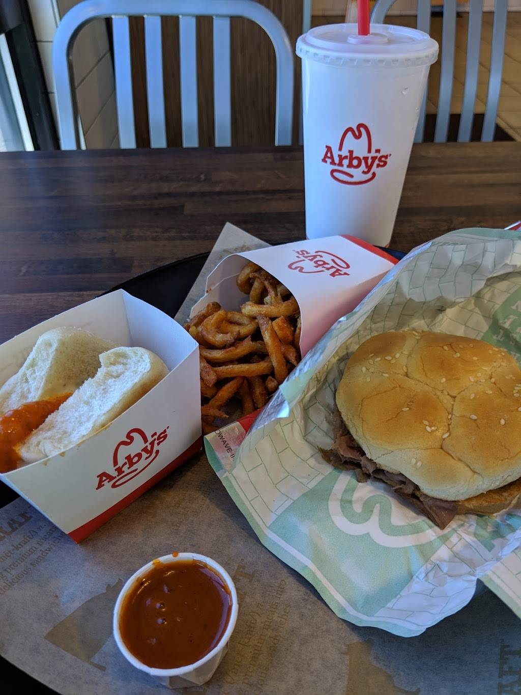Arbys | meal takeaway | 1257 Draper Pkwy, Draper, UT 84020, USA | 8015711587 OR +1 801-571-1587