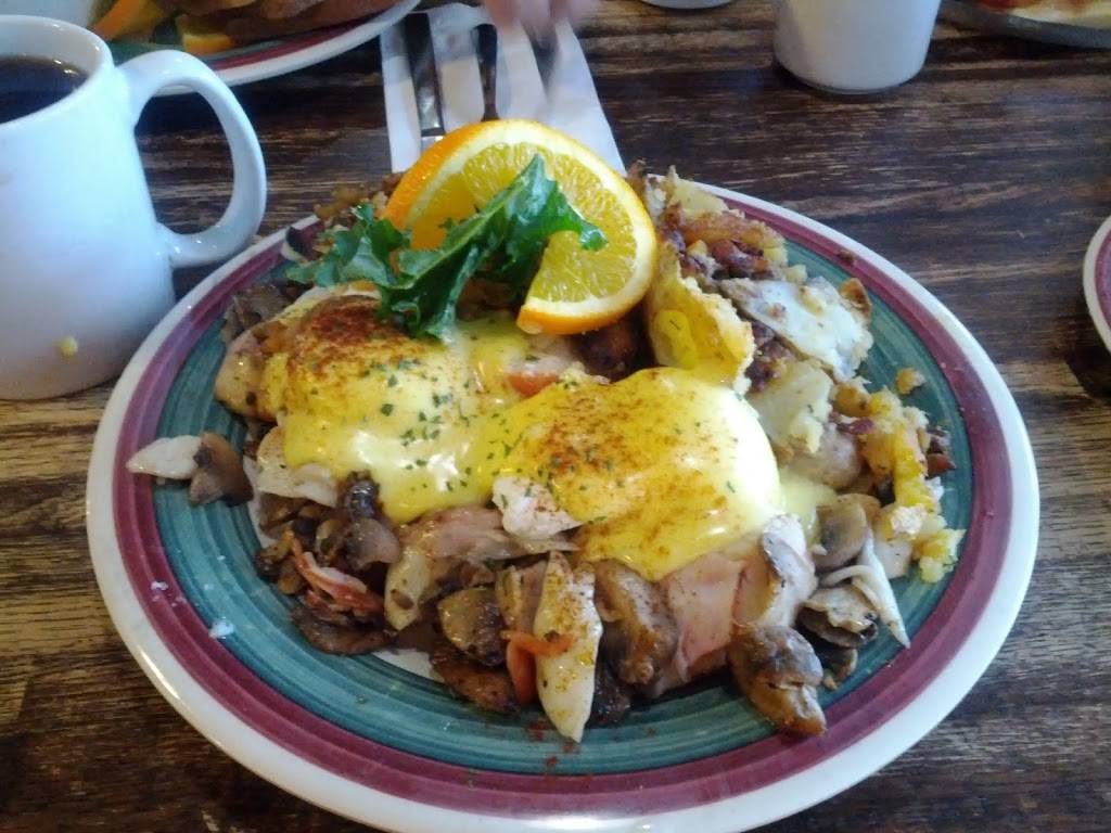 Frog Pond | restaurant | 16909 Gulf Blvd, North Redington Beach, FL 33708, USA | 7273924117 OR +1 727-392-4117