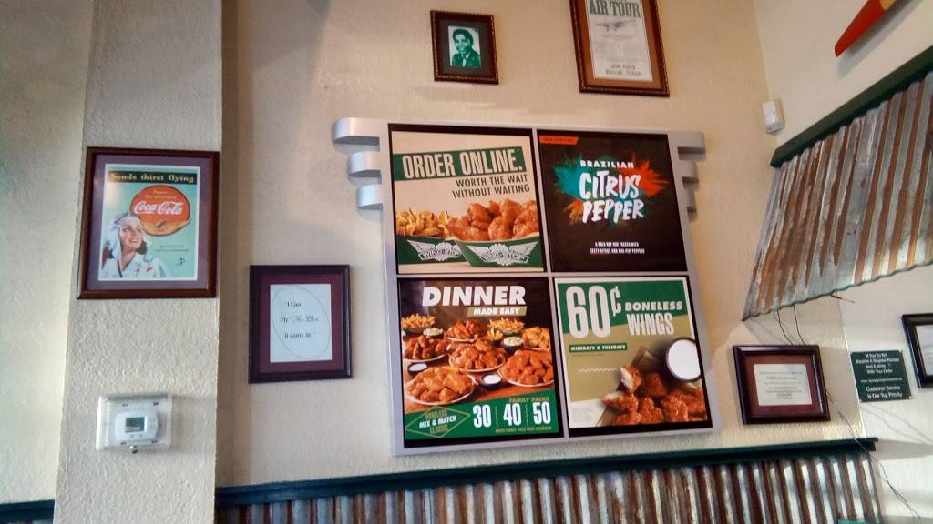 Wingstop | restaurant | 2627 W Jefferson Blvd #214, Dallas, TX 75211, USA | 2149435600 OR +1 214-943-5600