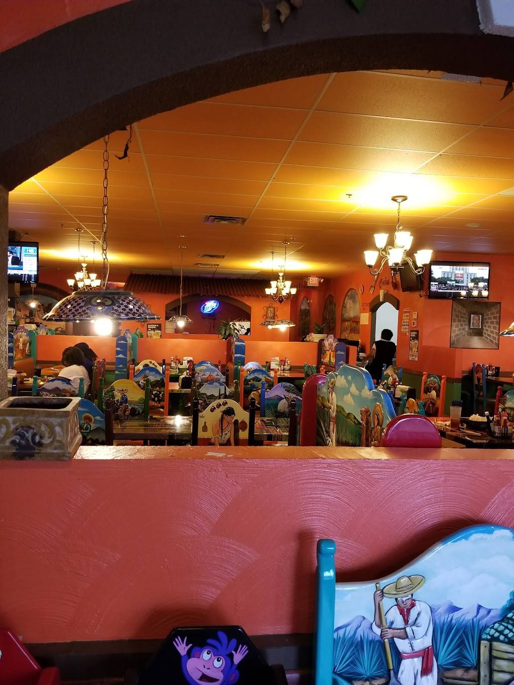 El Tapatio | restaurant | 211 Towne Dr, Elizabethtown, KY 42701, USA | 2709825205 OR +1 270-982-5205
