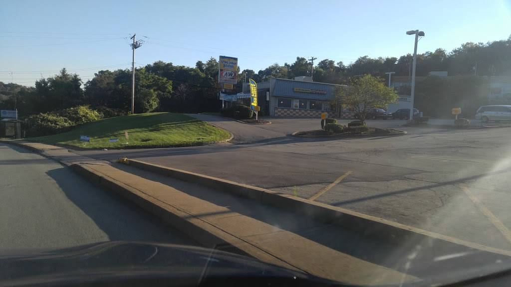 Long John Silvers | restaurant | 300 Rodi Rd, Penn Hills, PA 15235, USA | 4127315557 OR +1 412-731-5557