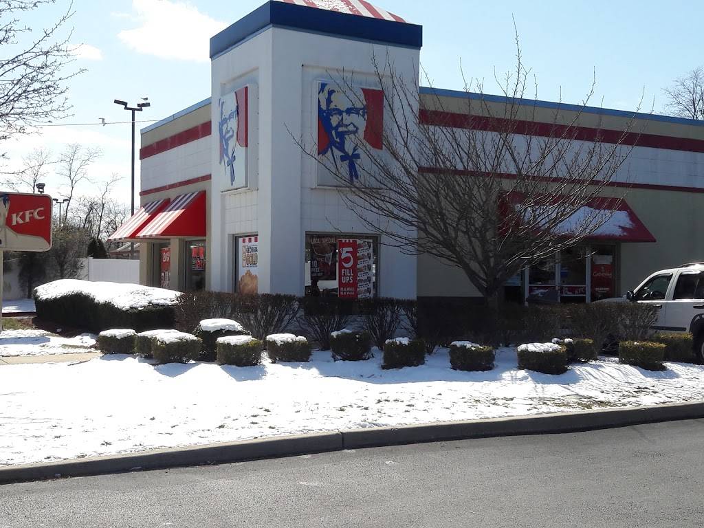 KFC | restaurant | 910 Broadway, Amityville, NY 11701, USA | 6317891990 OR +1 631-789-1990