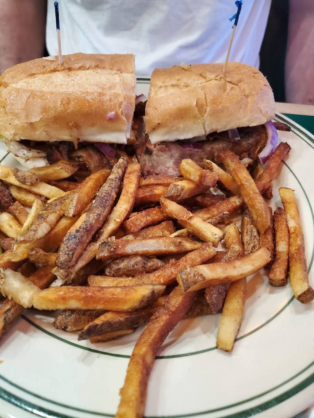 Kellys Tavern - Kempsville | restaurant | 1830 Kempsville Rd, Virginia Beach, VA 23464, USA | 7574793940 OR +1 757-479-3940