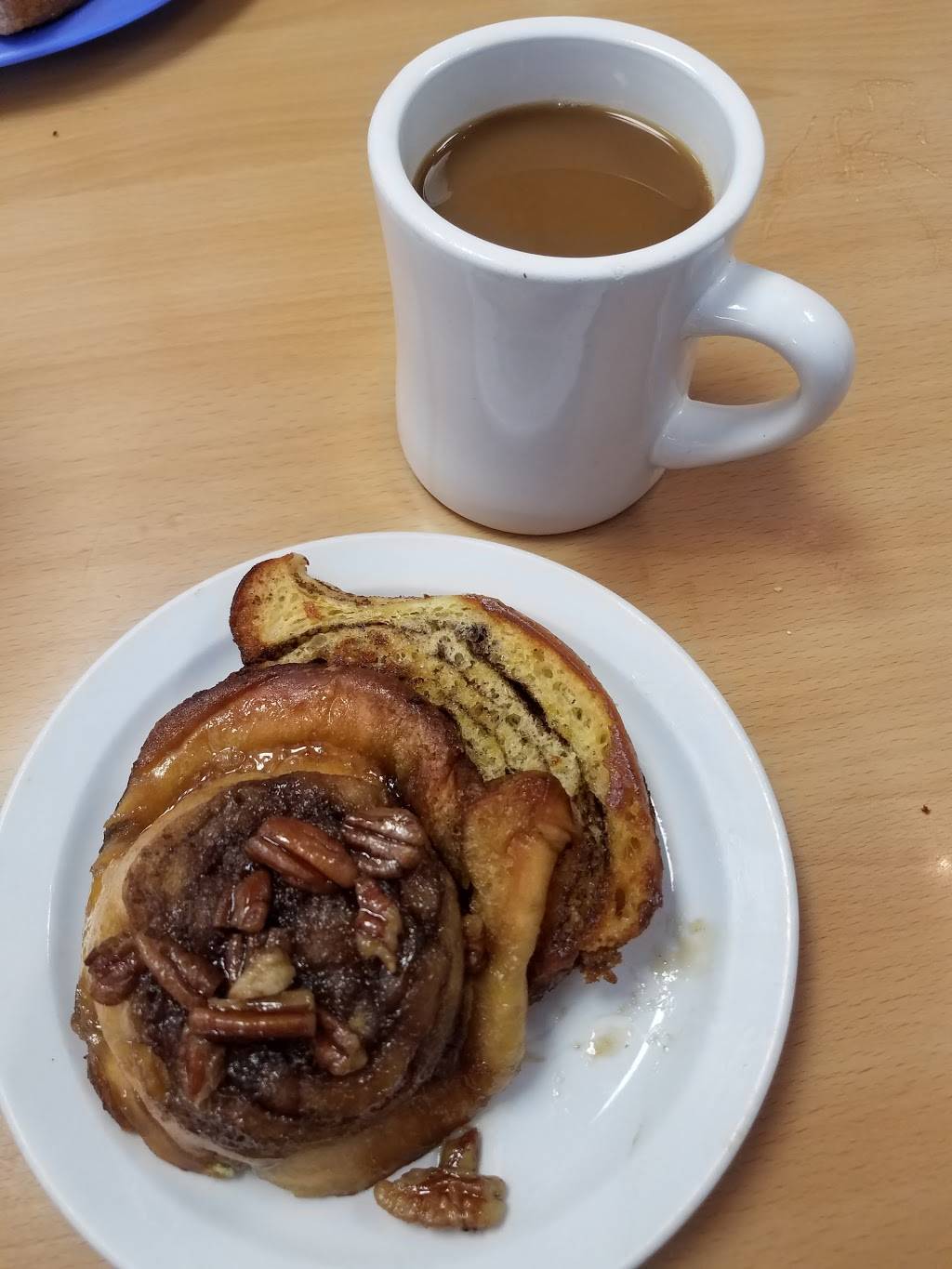 Maggie Maes Sunrise Cafe | restaurant | 1261 Gulf Blvd, Clearwater Beach, FL 33767, USA | 7275951096 OR +1 727-595-1096