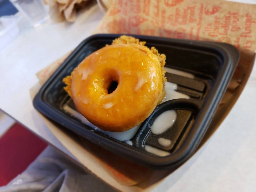 KFC | restaurant | 5813 NE Antioch Rd, Gladstone, MO 64119, USA | 8164555205 OR +1 816-455-5205