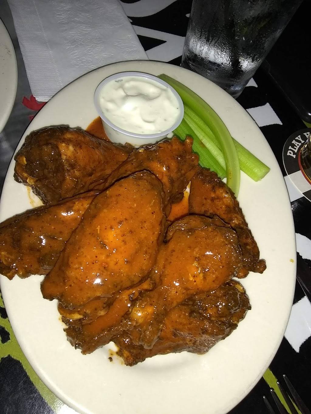 Tin Whistle | restaurant | 241 Jefferson Ave, Salem, MA 01970, USA | 9787411912 OR +1 978-741-1912