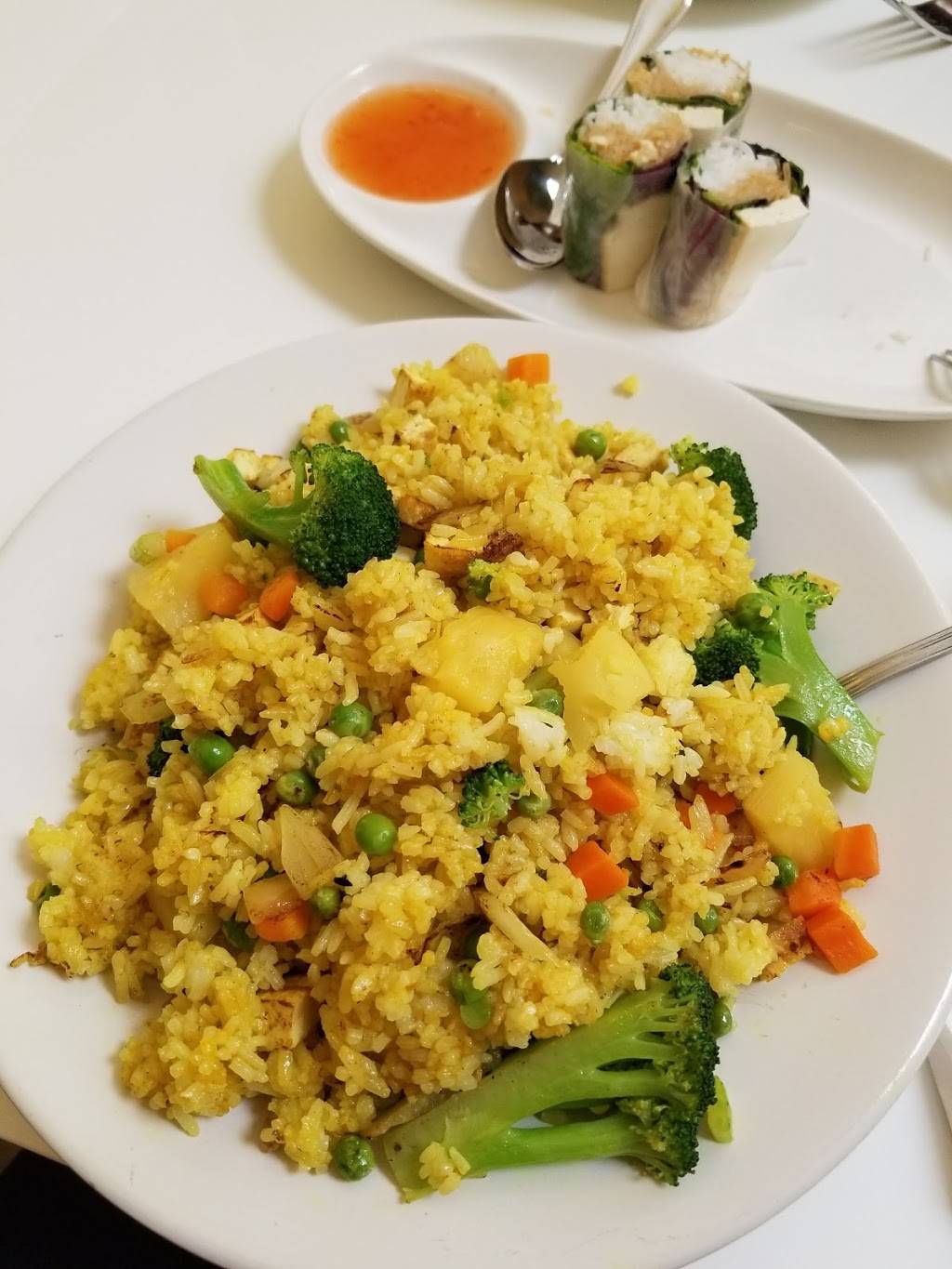 Loving Hut Vegan Restaurant | restaurant | 524 Irving St, San Francisco, CA 94122, USA | 4157311957 OR +1 415-731-1957