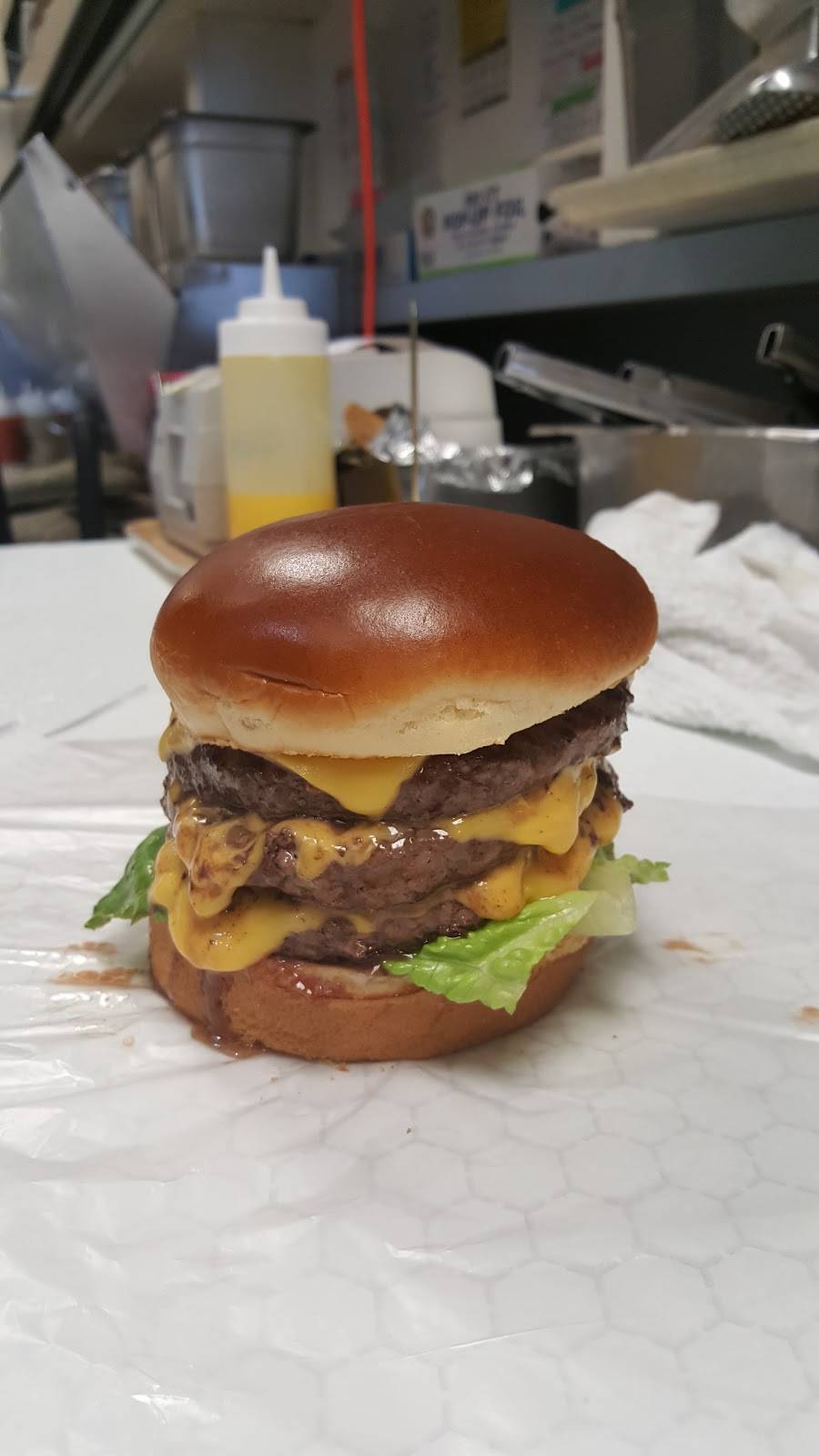 Frankies Pizza | restaurant | 1536 Nerge Rd, Elk Grove Village, IL 60007, USA | 8479850910 OR +1 847-985-0910