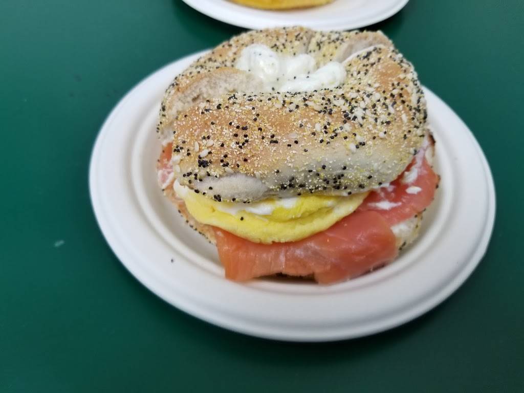The Bagel Broker | bakery | 7825 Beverly Blvd, Los Angeles, CA 90036, USA | 3239311258 OR +1 323-931-1258