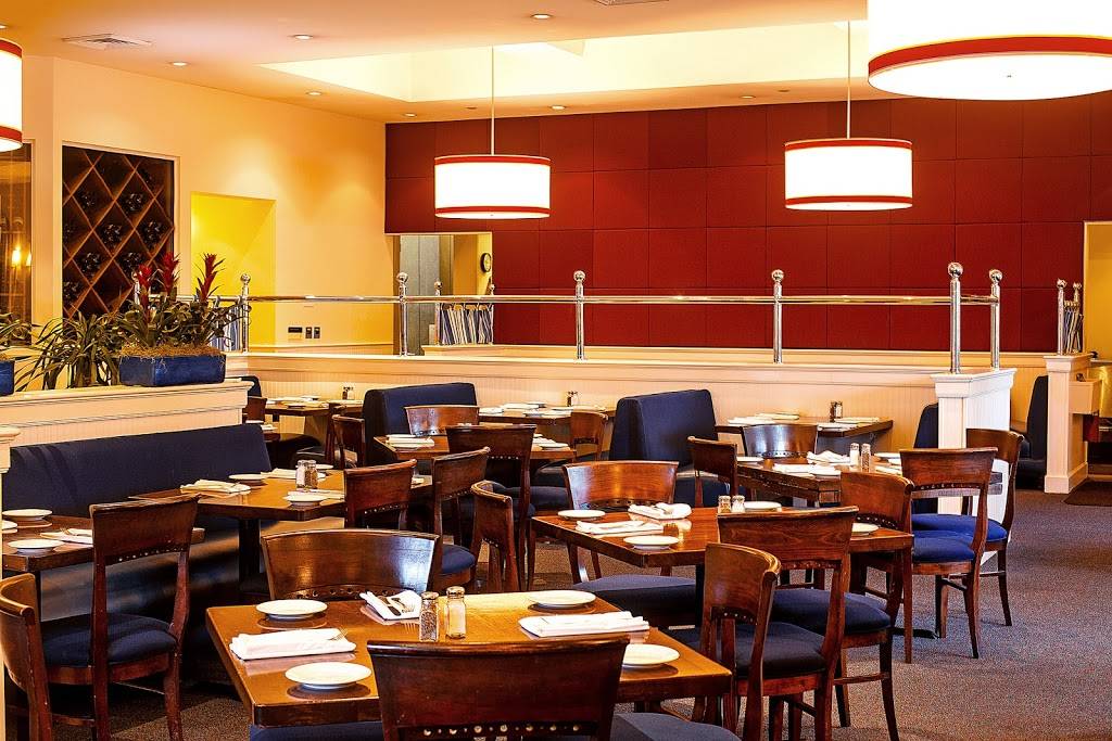 Henrys | meal takeaway | 16850 Jog Rd, Delray Beach, FL 33446, USA | 5616381949 OR +1 561-638-1949