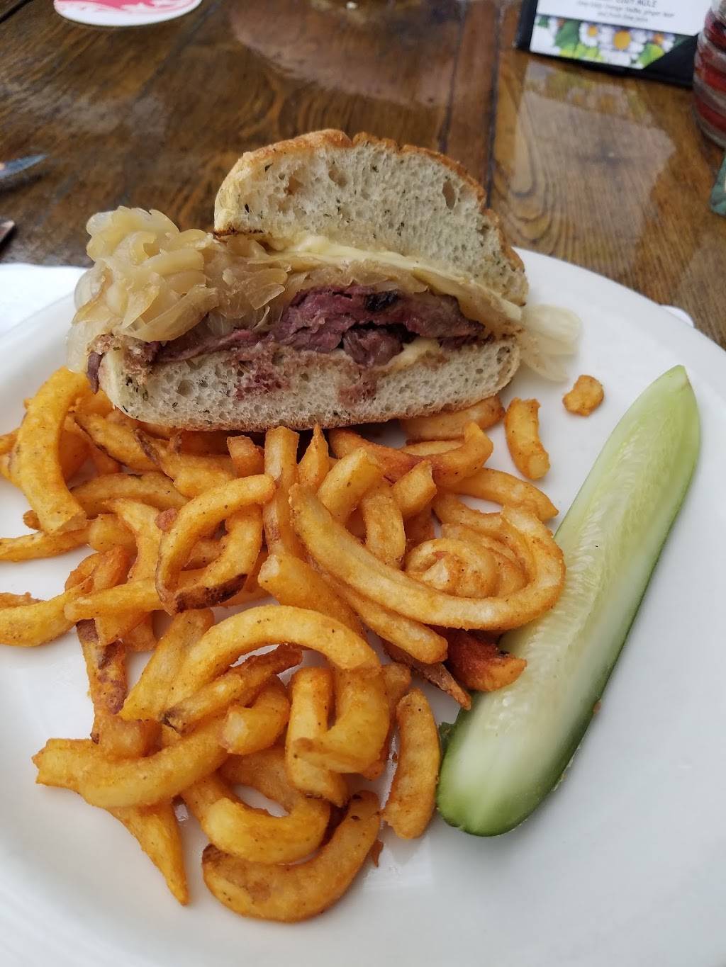 Hoffman House | restaurant | 94 N Front St, Kingston, NY 12401, USA | 8453382626 OR +1 845-338-2626