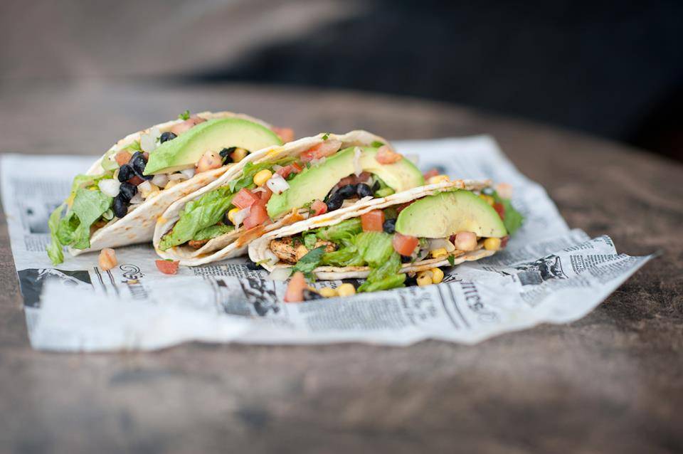 Twisted Fresh | restaurant | 11737 College Blvd, Overland Park, KS 66210, USA | 9133874811 OR +1 913-387-4811