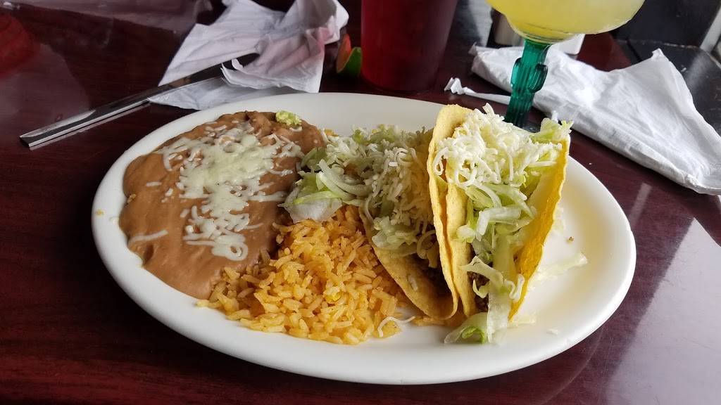 El Azteca | restaurant | 152 Dallas Dr, Commerce, GA 30529, USA | 7063368821 OR +1 706-336-8821