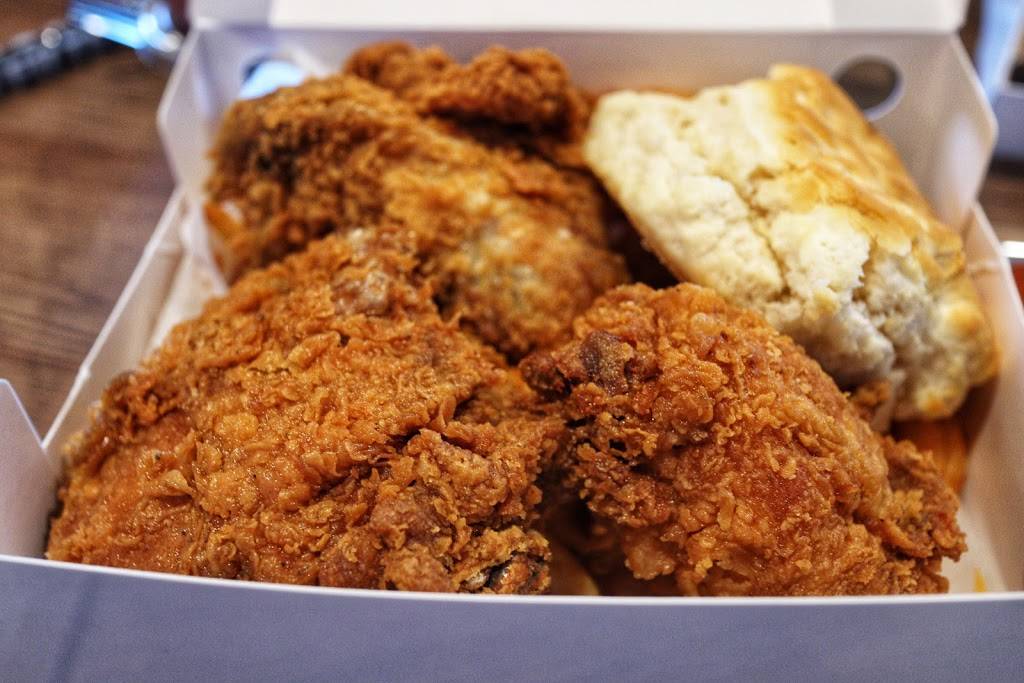 TKK Fried Chicken | meal takeaway | 1 Beale St, Quincy, MA 02170, USA | 6174810785 OR +1 617-481-0785