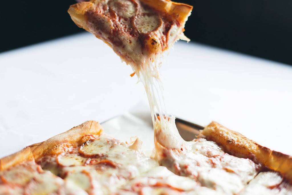 Papa Bears Italian Restaurant | restaurant | 4990 Dressler Rd NW, Canton, OH 44718, USA | 3304930090 OR +1 330-493-0090